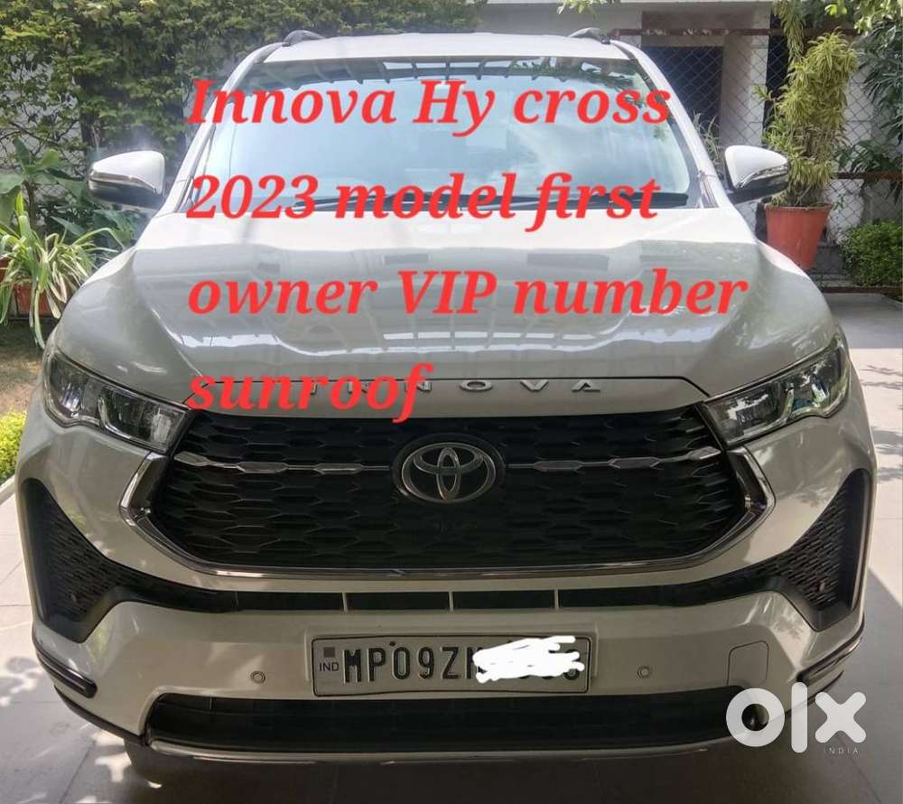 Toyota Innova Hycross 2.0 Vx (o) Hybrid 7 Str, 2023, Petrol