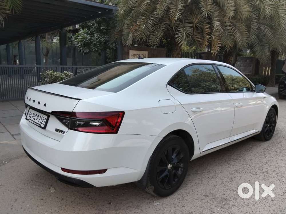 Skoda Superb [2020-ongoing] 1.8 Sportline, 2021, Petrol