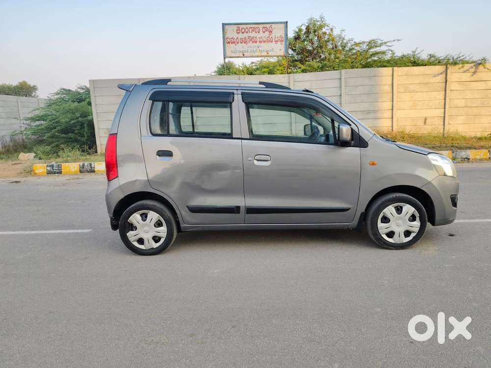Maruti Suzuki Wagon R Vxi Amt1.2, 2017, Petrol
