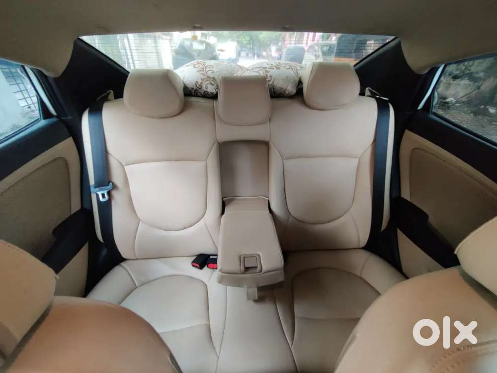 Hyundai Verna Diesel 2012 ( Top End )