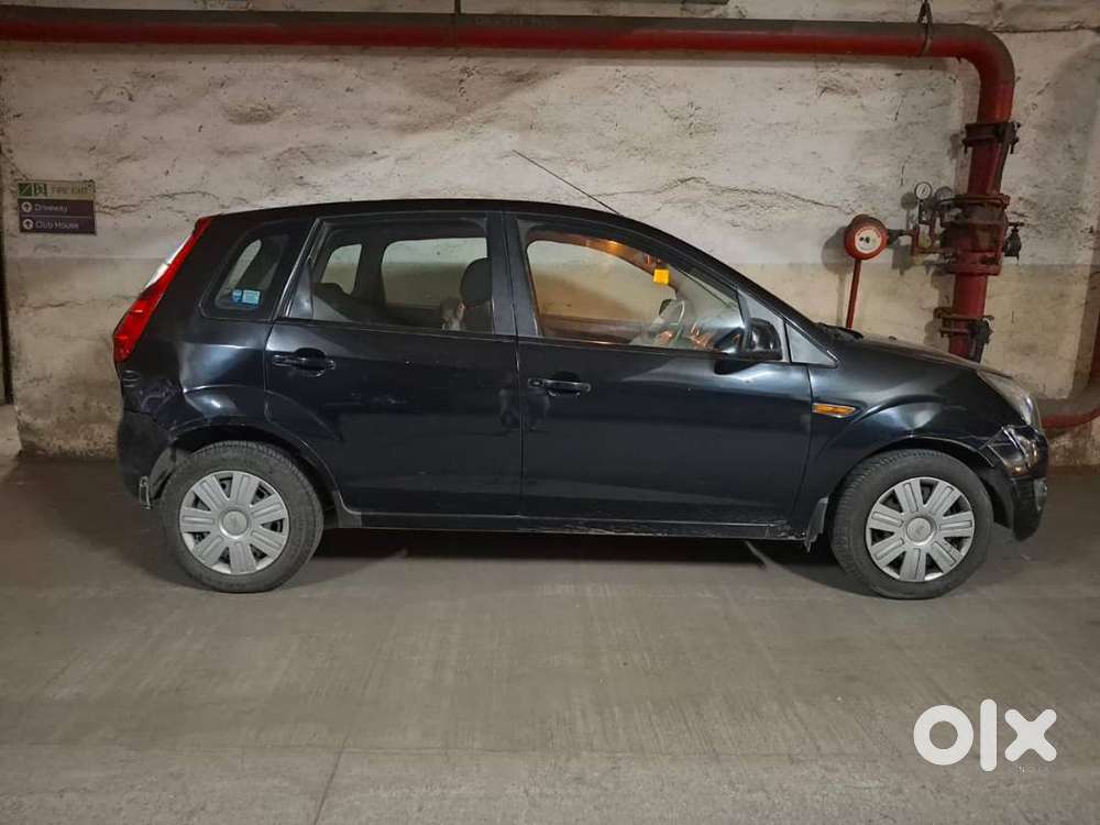 Ford Figo 2010-petrol Mt