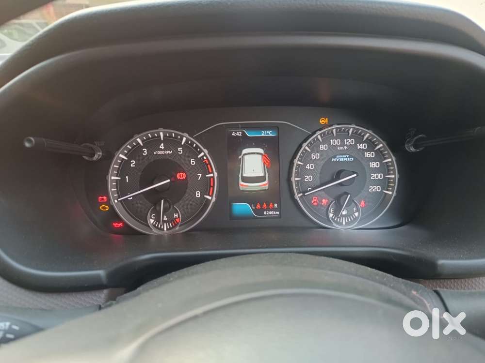 Maruti Suzuki Brezza 1.5 Zxi Smart Hybrid, 2024, Petrol
