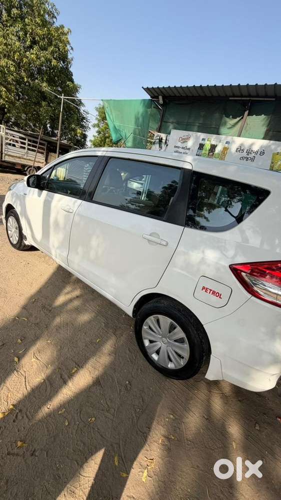 Maruti Suzuki Ertiga 2017 Petrol Well Maintained