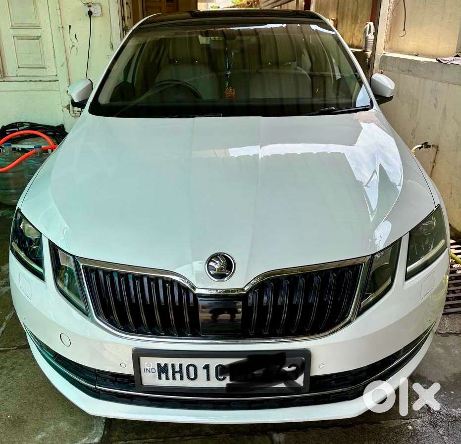 Skoda Octavia 2017 Petrol Style Car
