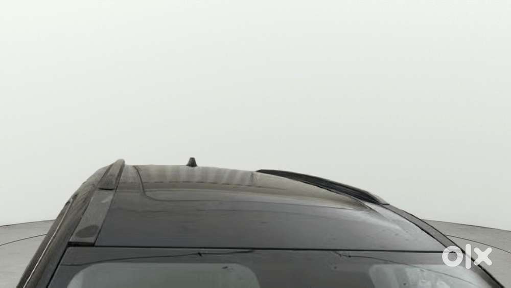 Mahindra Xuv700 2.0 Ax 7 Petrol At Str, 2022, Petrol