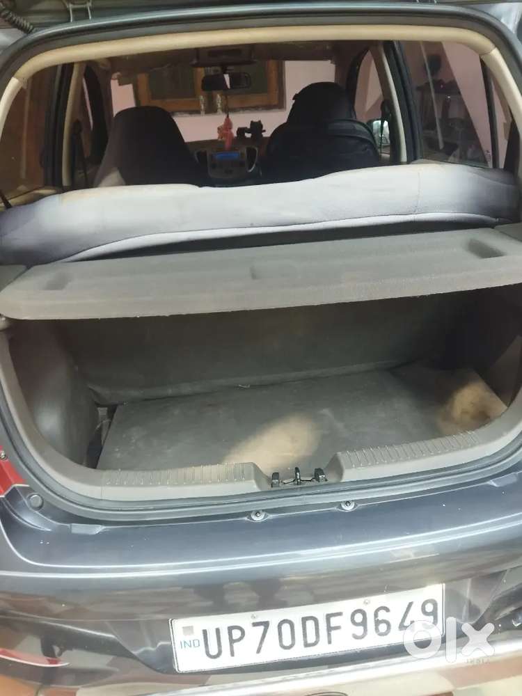 Hyundai I10 Sportz Irde2 28503 Km Ridden Car