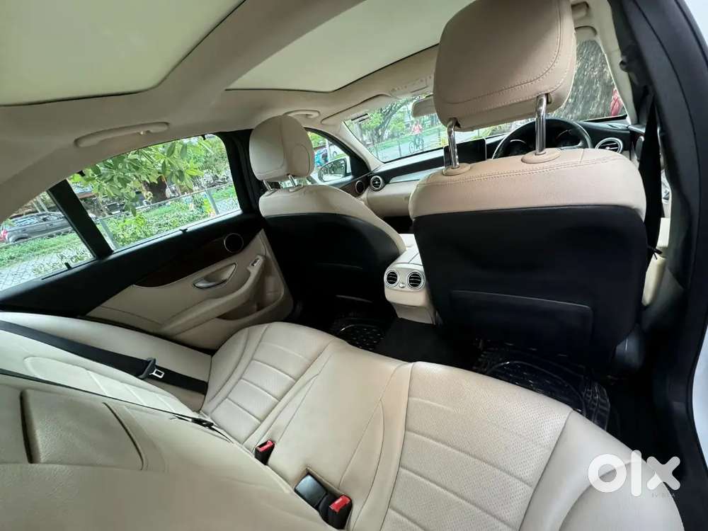 Mercedes-benz C-class 2016 Diesel 27000 Km Driven