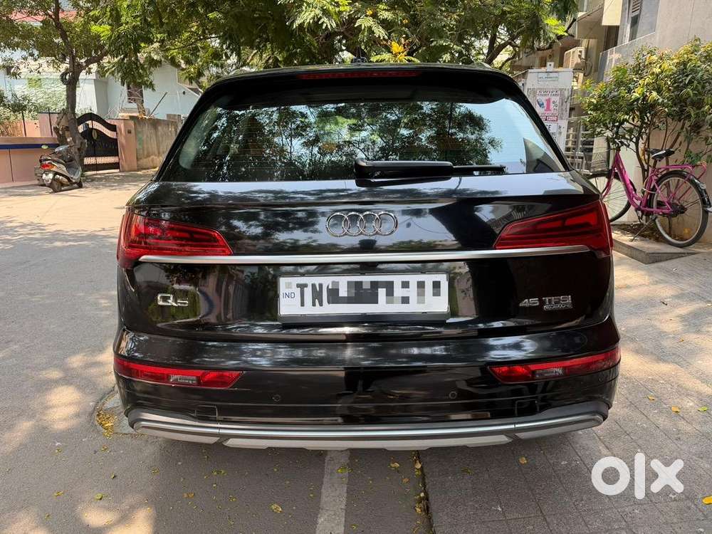 Mythos Black 2023 Audi Q5 Technology [1st Owner]