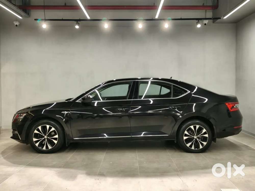 Skoda Superb 2.0 L&k Tsi At, 2021, Petrol
