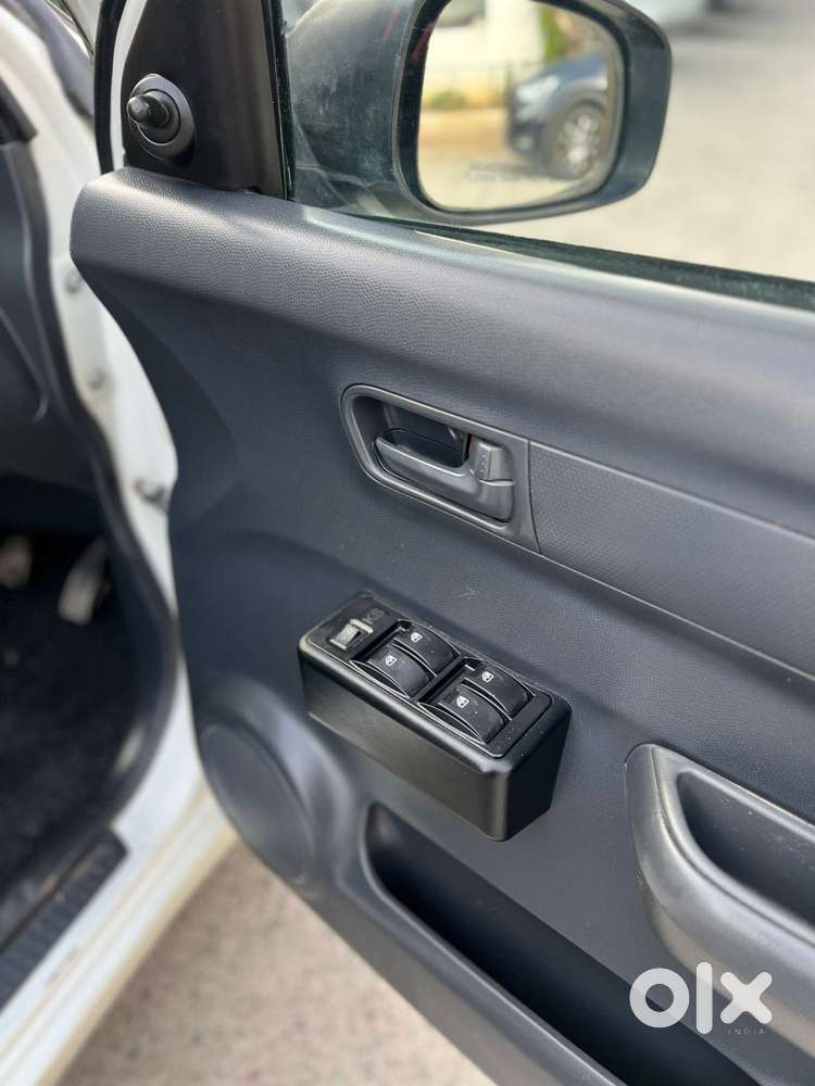 Maruti Suzuki Swift Dzire Ldi, 2012, Diesel