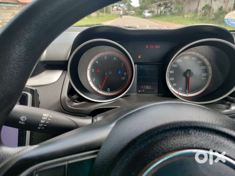 Maruti Suzuki Swift VVT VXI, 2023, Petrol