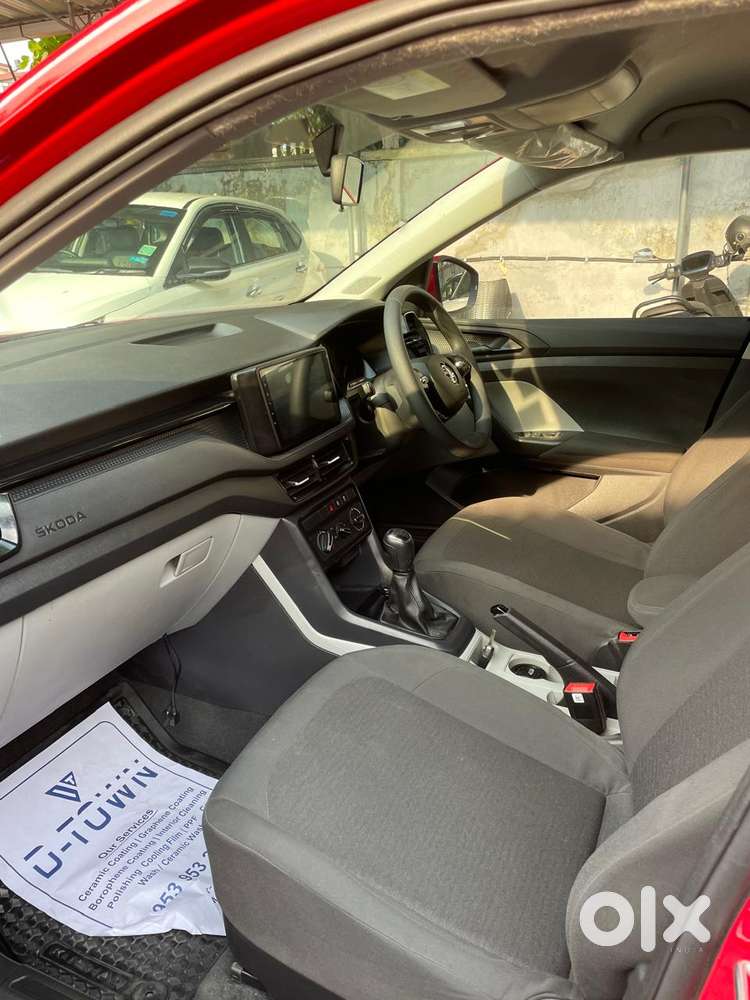 Skoda Kushaq 1.0 Tsi Active, 2022, Petrol