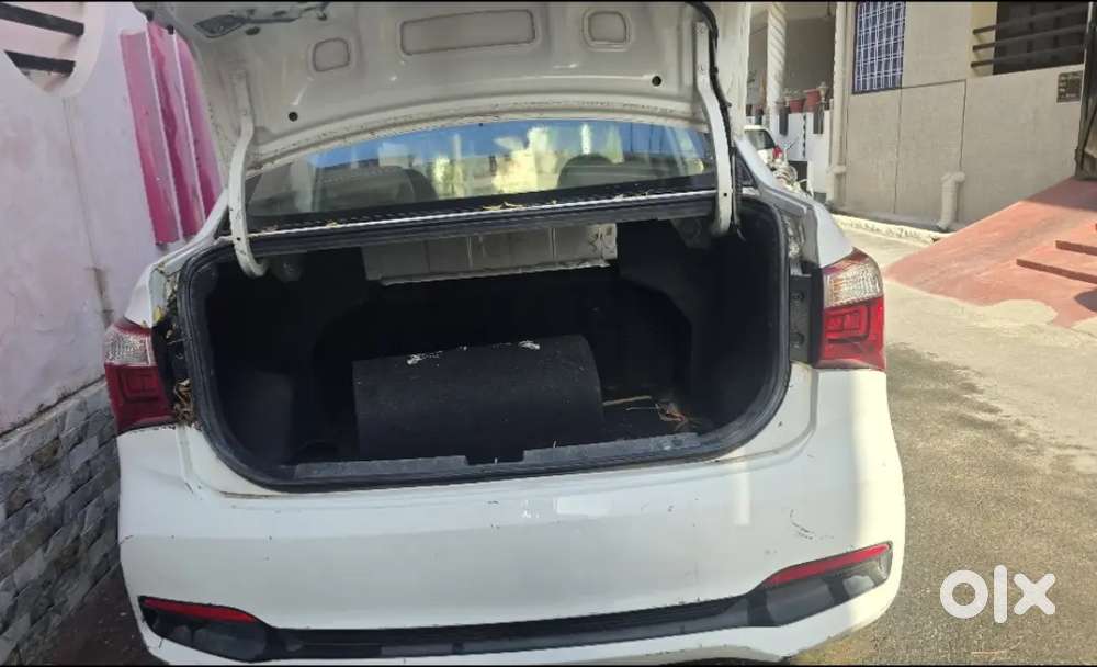 Hyundai Xcent Diesel 2018 Variant