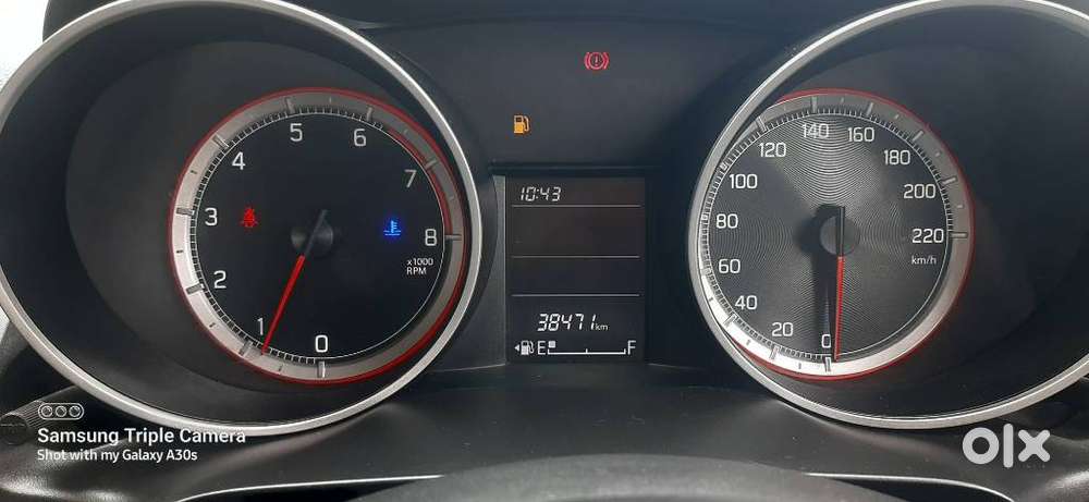 Maruti Suzuki Swift 1.2 Vxi (o), 2024, Petrol