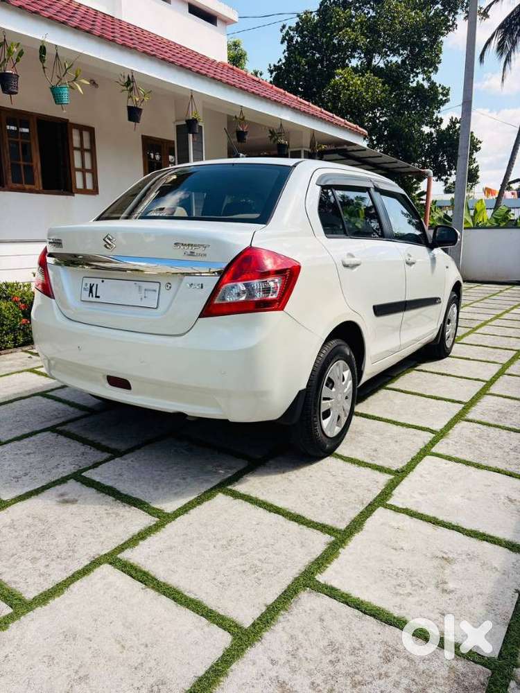 Maruti Suzuki Dzire 1.2 Vxi, 2014, Petrol