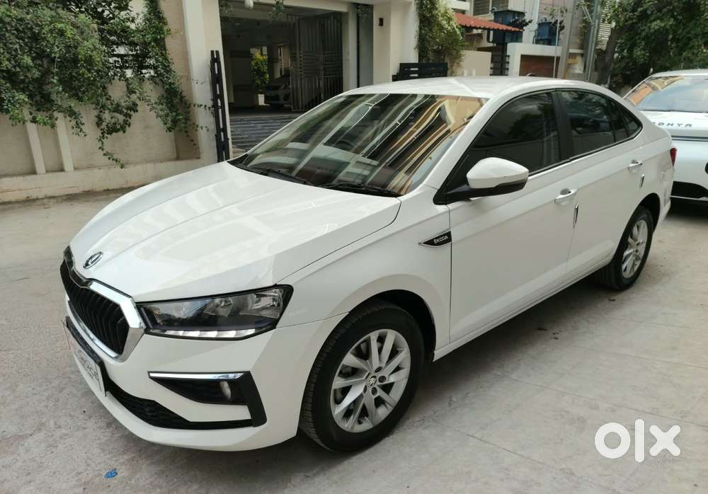 Skoda Slavia Ambition 1.5l Tsi Dsg, 2023, Petrol