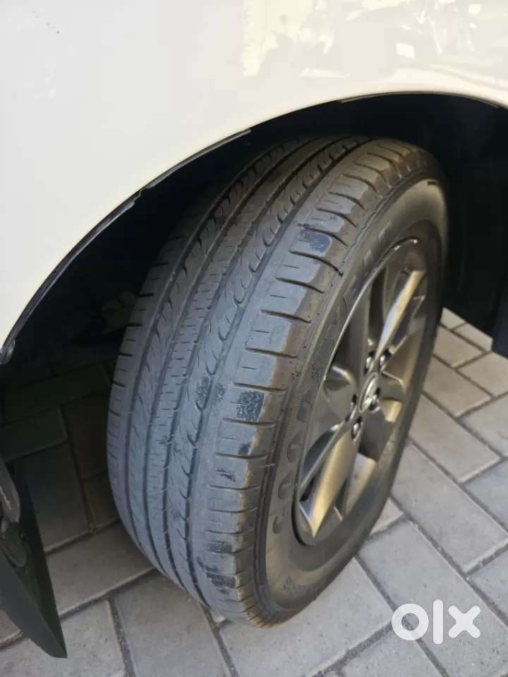 Toyota Innova Crysta 2.8 Gx At 7 Str, 2017, Diesel