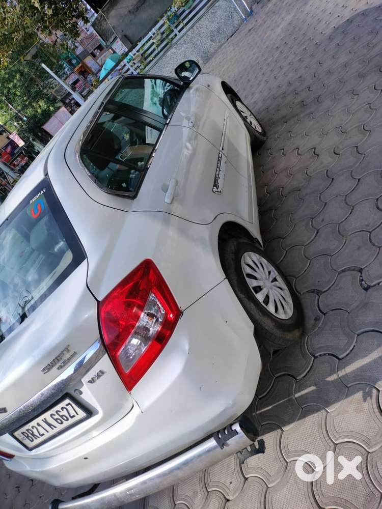 Maruti Suzuki Swift Dzire Vxi Optional, 2017, Petrol
