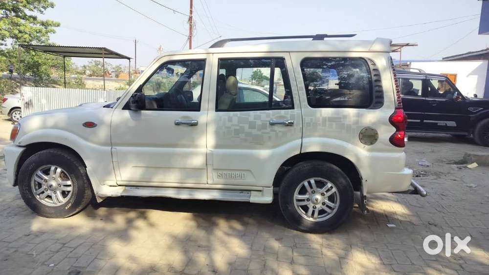 Mahindra Scorpio 2009-2014 Vlx 2wd Abs At Bsiii, 2013, Diesel