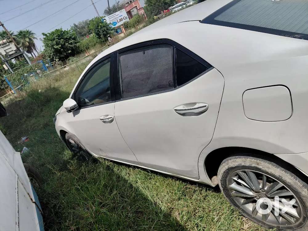 Toyota Corolla Altis 2015 Petrol