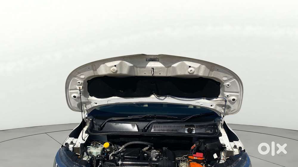 Renault Triber Rxt, 2022, Petrol