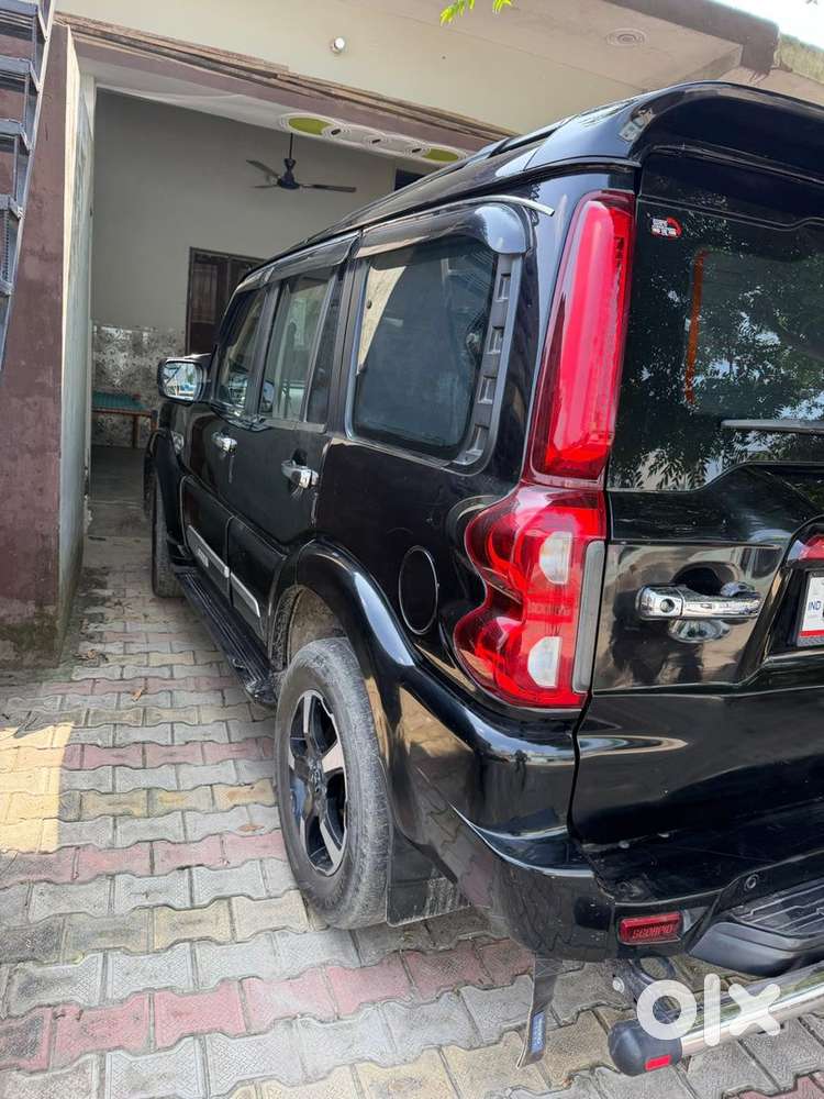 Mahindra Scorpio Classic 2023