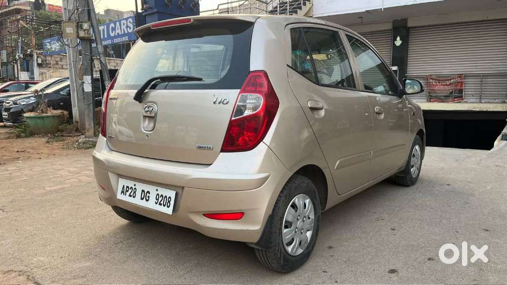 Hyundai I10 Sportz At, 2010, Petrol