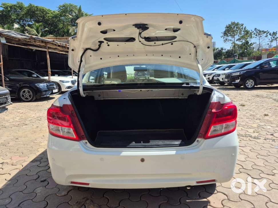 Maruti Suzuki Dzire 1.2 Zxi Amt, 2019, Petrol