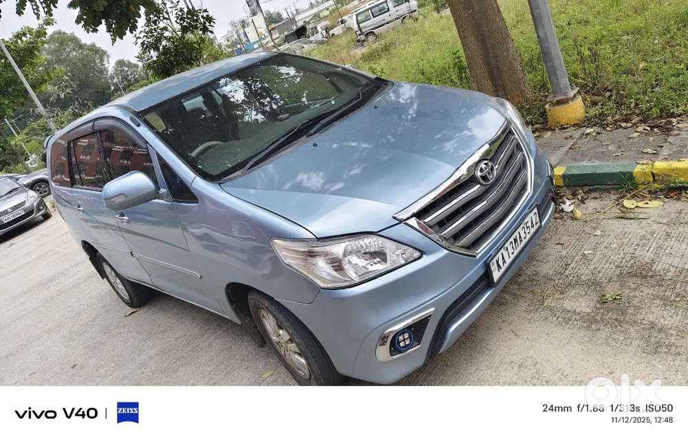 Toyota Innova 2010 Diesel 200000 Km Driveno