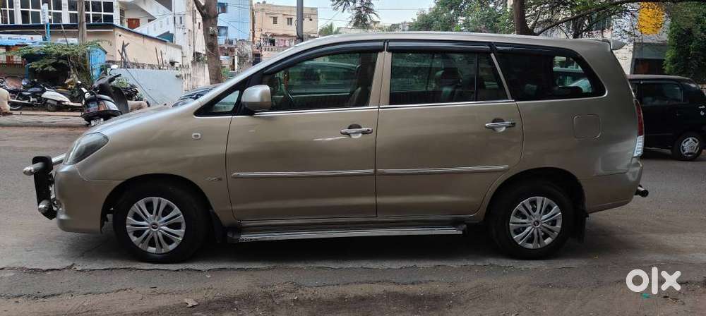Toyota Innova 2.5 G (diesel) 8 Seater, 2007, Diesel