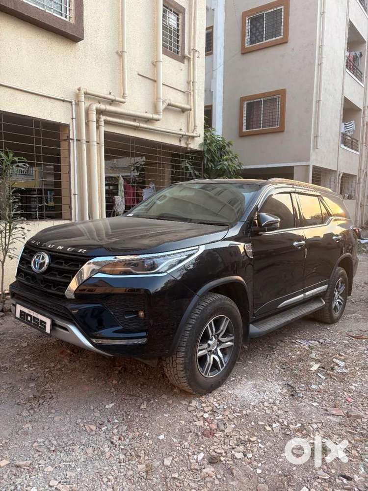 Toyota Fortuner 2025 Diesel 15500 Km Driven