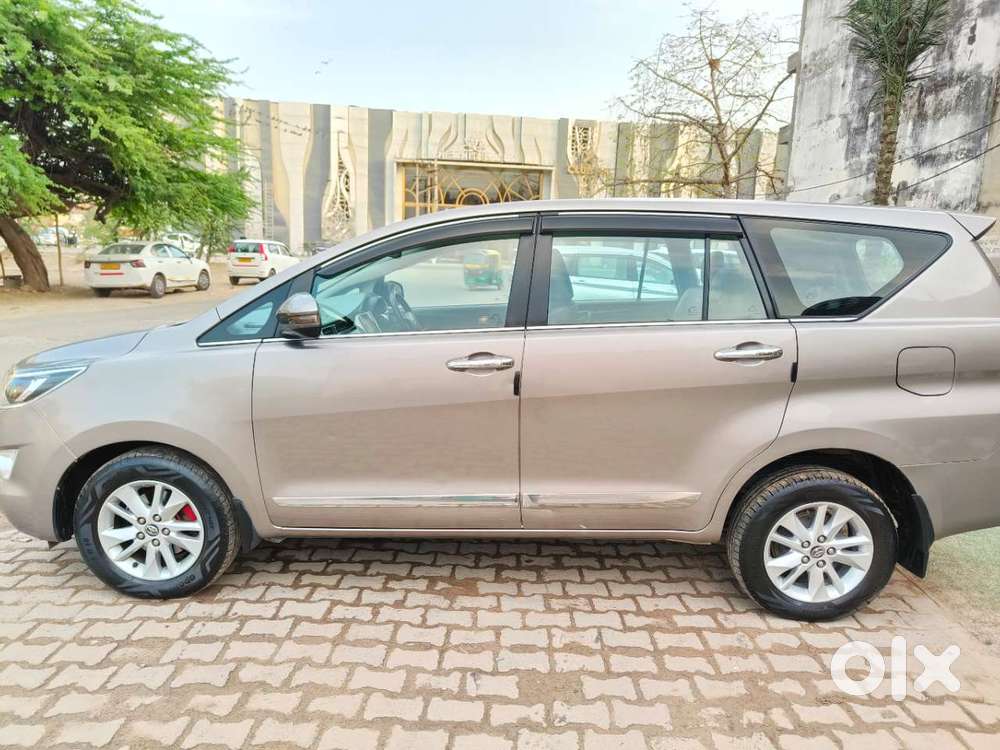 Toyota Innova Crysta 2.4 V 8 Str, 2018, Diesel