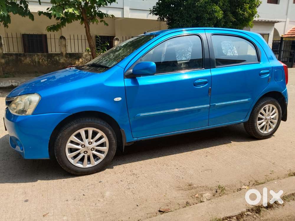 Toyota Etios Liva V Limited, 2011, Petrol