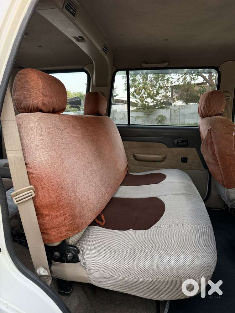 Chevrolet Tavera 2012-2017 Neo 3 Lt 8 Seats Bsiv, 2014, Diesel