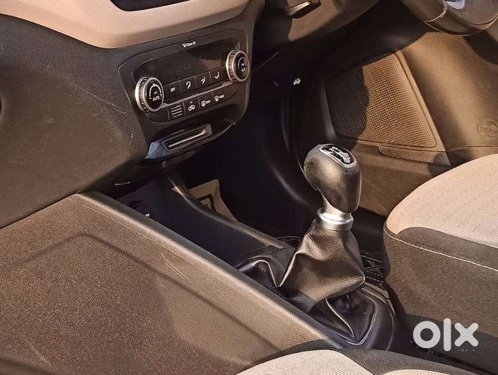 Hyundai I20 Petrol Asta Option, 2017, Petrol