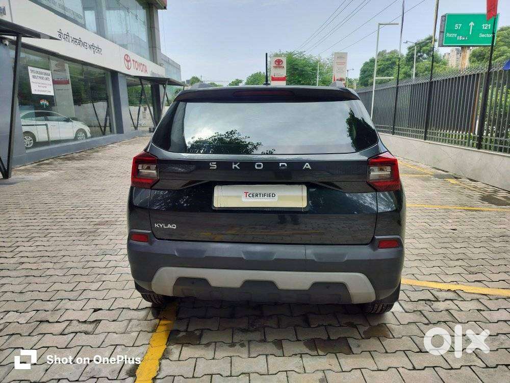 Skoda Kylaq Signature At, 2025, Petrol