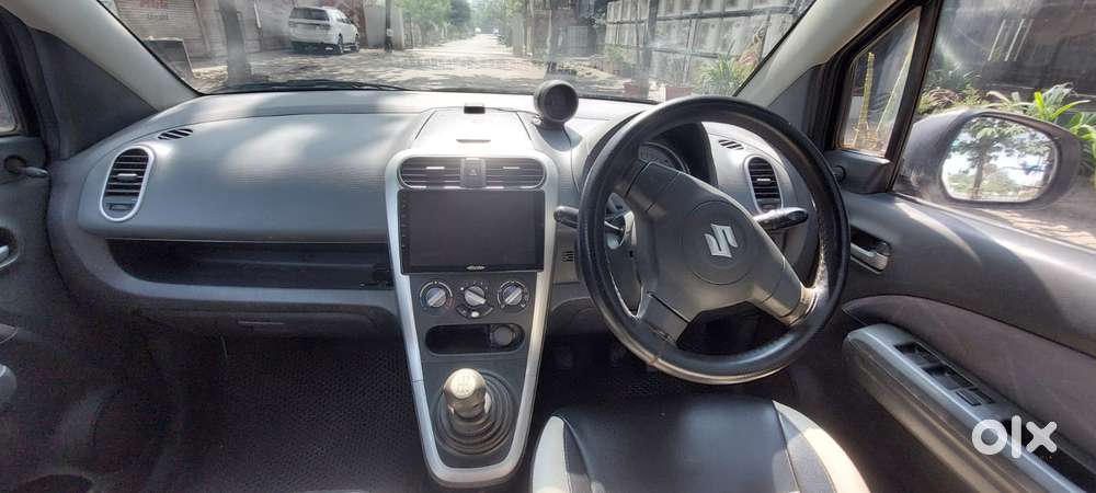 Maruti Suzuki Ritz Vxi, 2011, Petrol