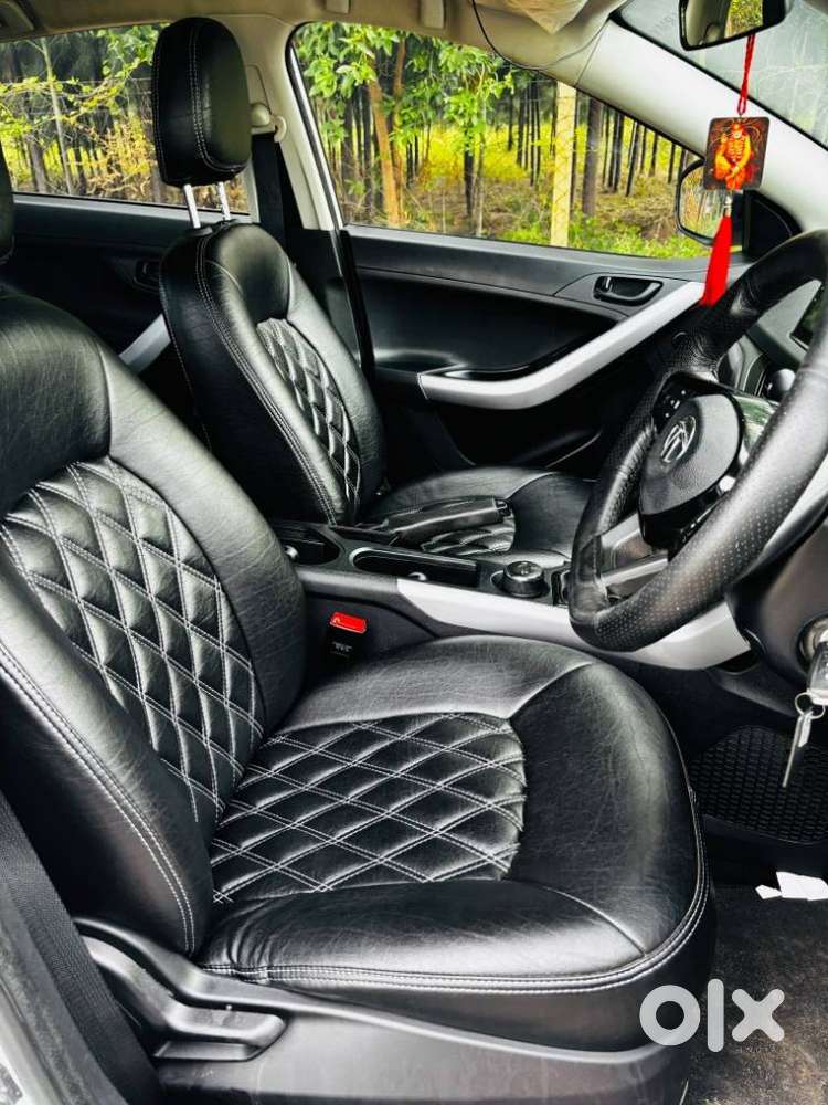 Tata Nexon, 2023, Petrol