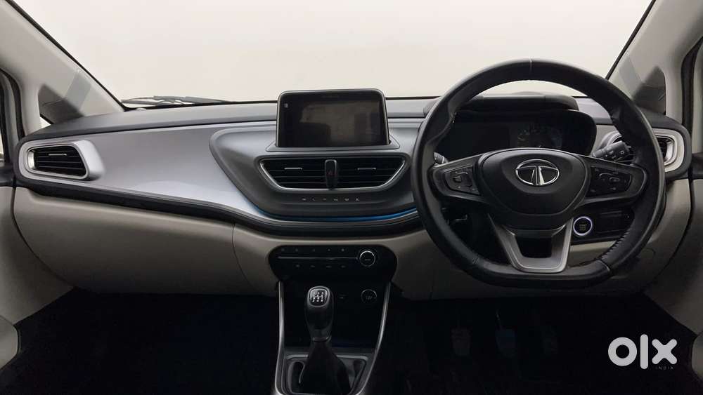 Tata Altroz 1.5 Xz Plus Diesel, 2022, Diesel