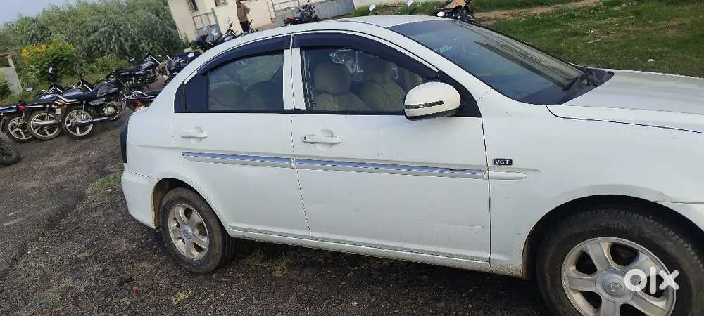 Hyundai Verna 2011