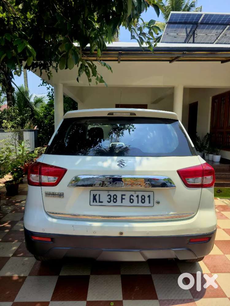 Maruti Suzuki Vitara Brezza 2017 White