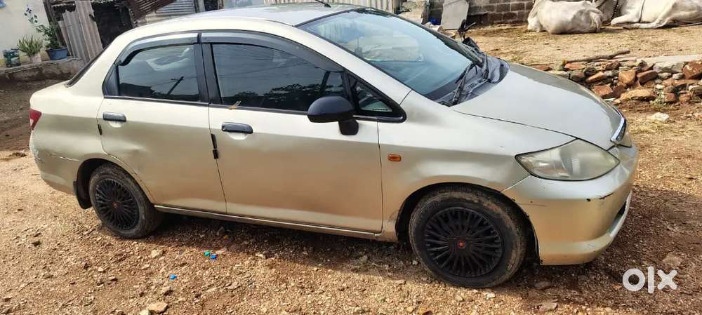 Honda City Petrol 2005 Variant, Urgent Money
