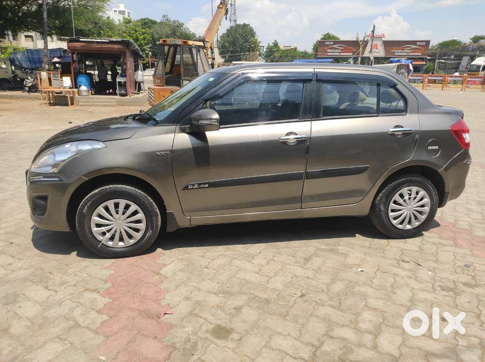 Maruti Suzuki Swift Dzire Vxi Regal Limited Edition Mt, 2016, Petrol
