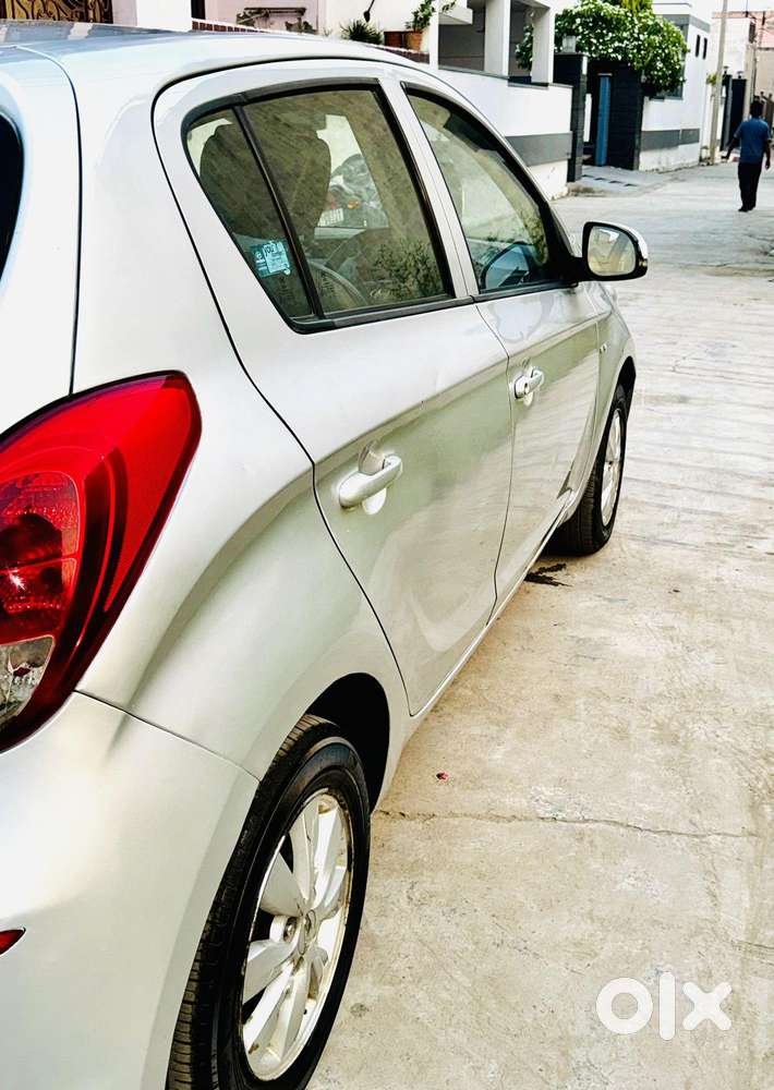 Hyundai I20 2010-2012 1.2 Sportz Option, 2012, Cng & Hybrids