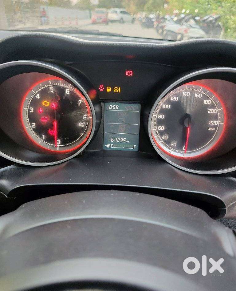 Maruti Suzuki Swift 1.2 Vxi (o), 2022, Petrol