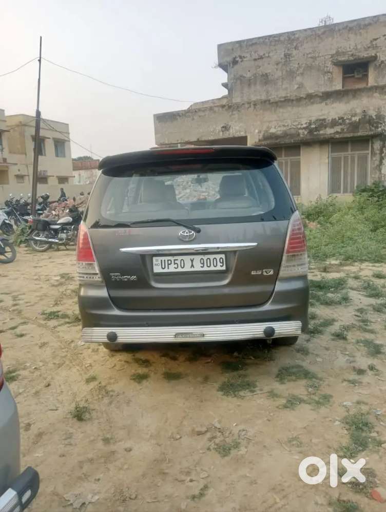 Toyota Innova 2011 Diesel 7 Str