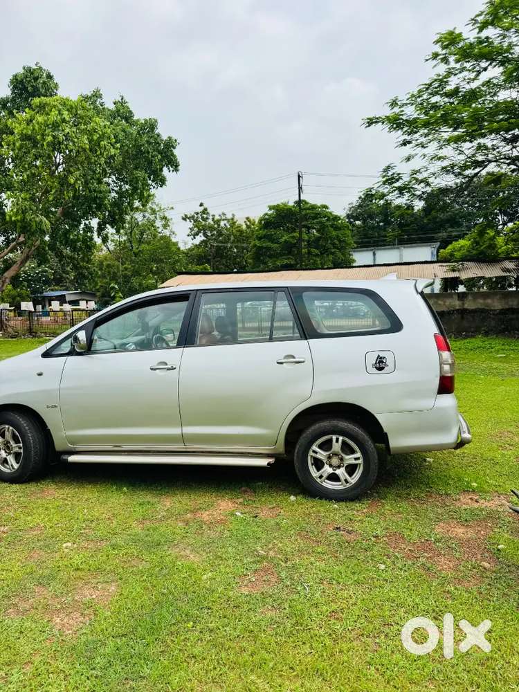Toyota Innova 2010 Top Conditionluxury Interioralloy Wheels