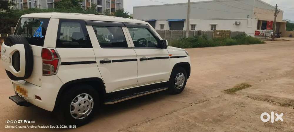 Mahindra Bolero Neo N4