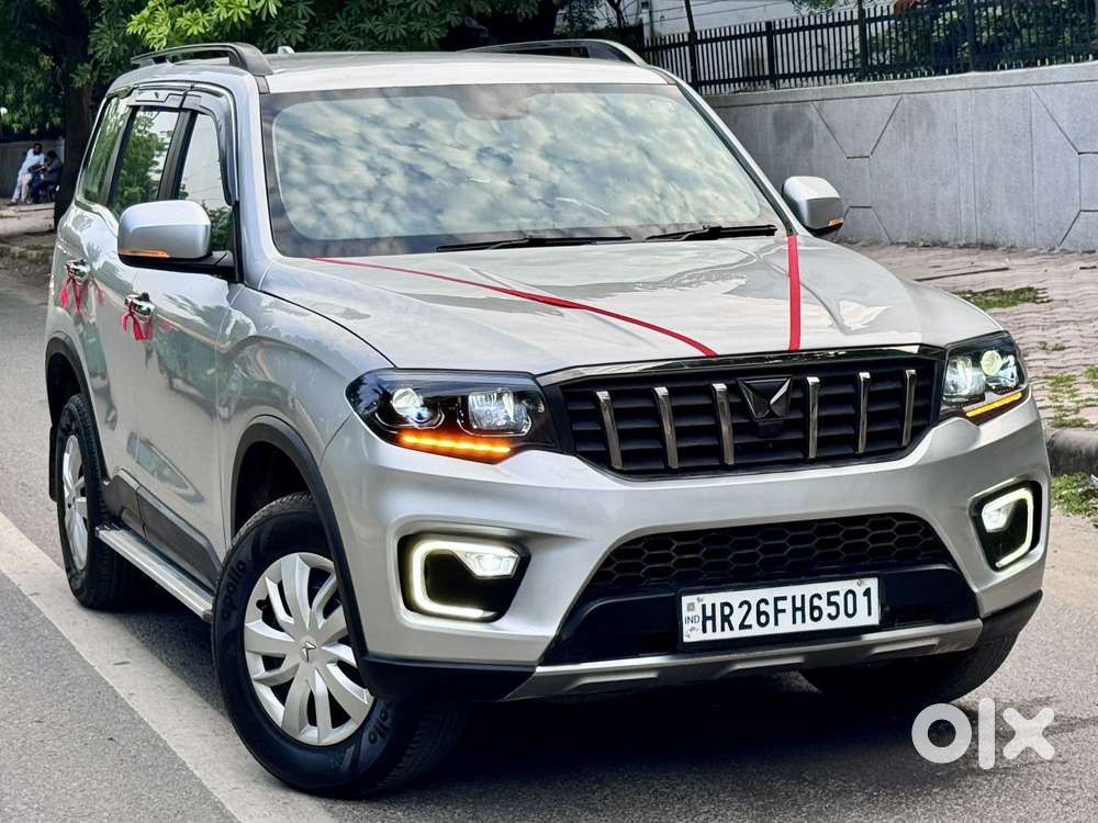 Mahindra Scorpio N Z4 Petrol Mt 7 Str, 2024, Petrol