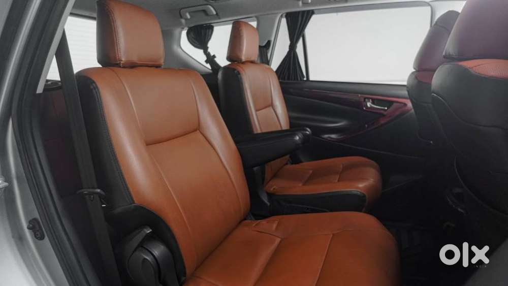 Toyota Innova Crysta [2020-ongoing] 2.4 Gx At 8 Str, 2021, Diesel